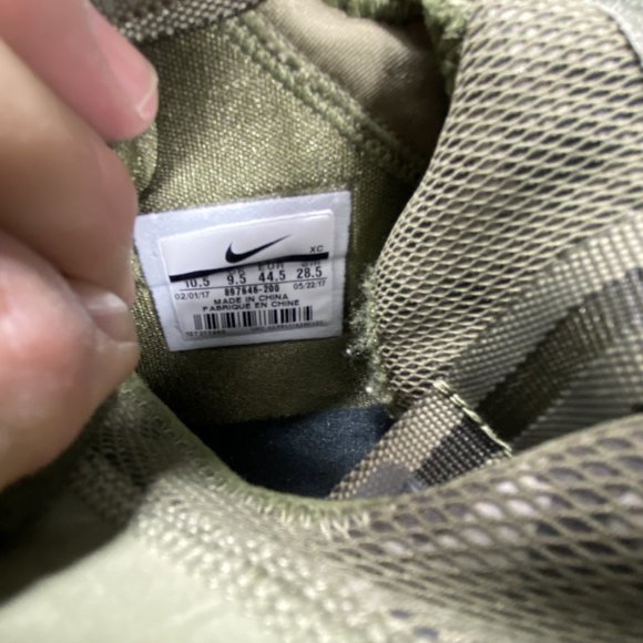 Nike Zoom Lebron XI II Sneakers 897646-200 Olive Military Camo Shoe MENS SZ 10.5 - Picture 11 of 11